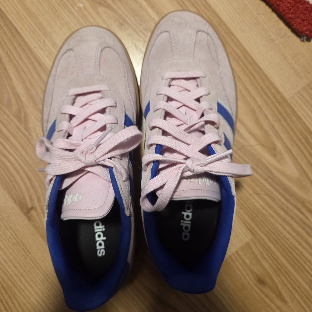 Adidas Women's Pastel Pink and Royal Blue Sneakers